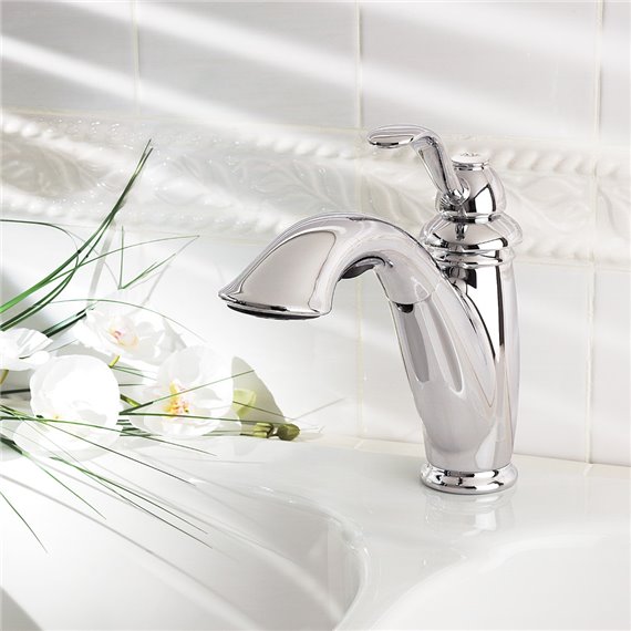 Marielle 1-Handle Pull-Out Kitchen Faucet 